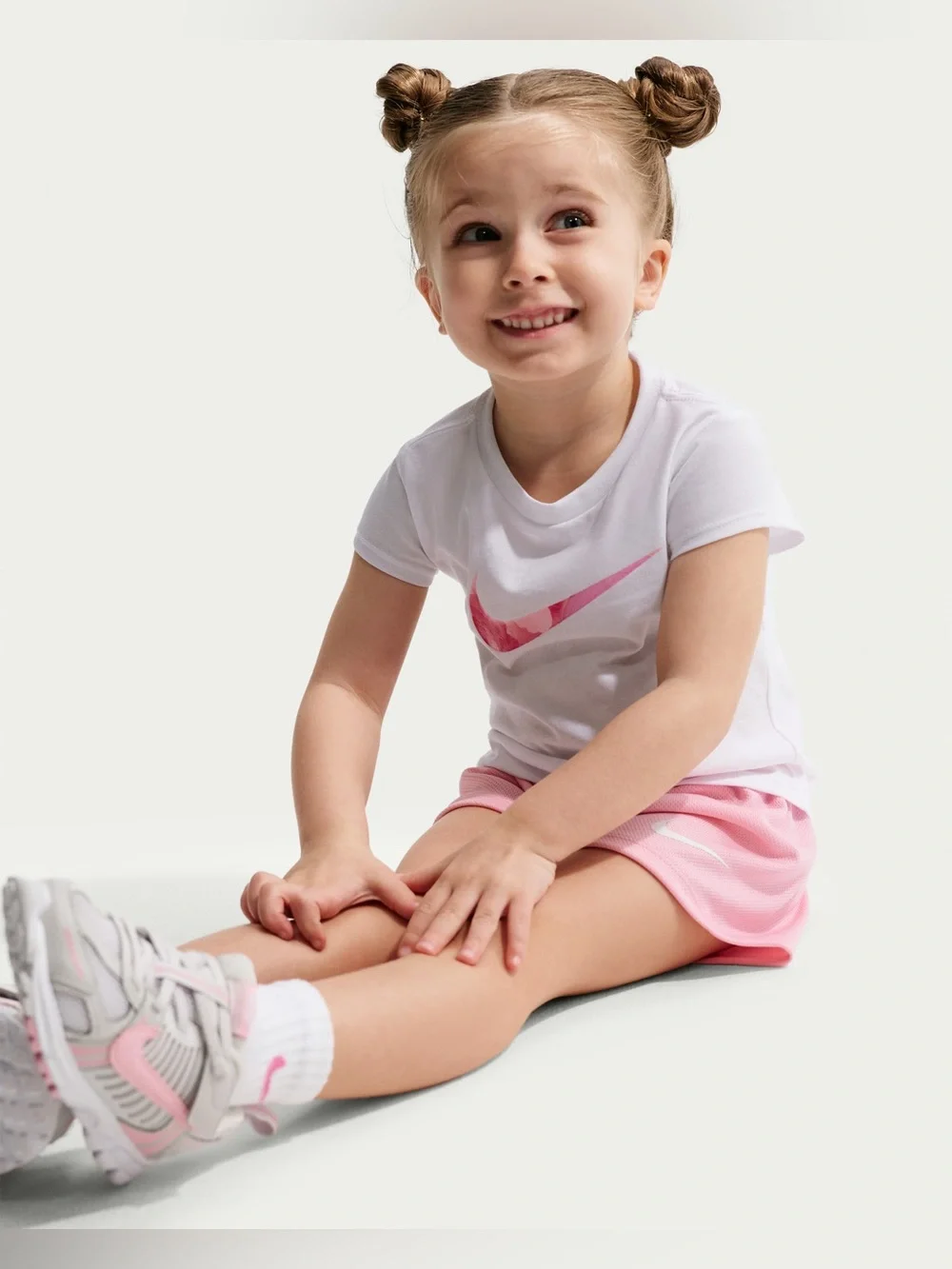 Nike Move with Nature short sleeve tshirt white / pink girls size 3T NWT